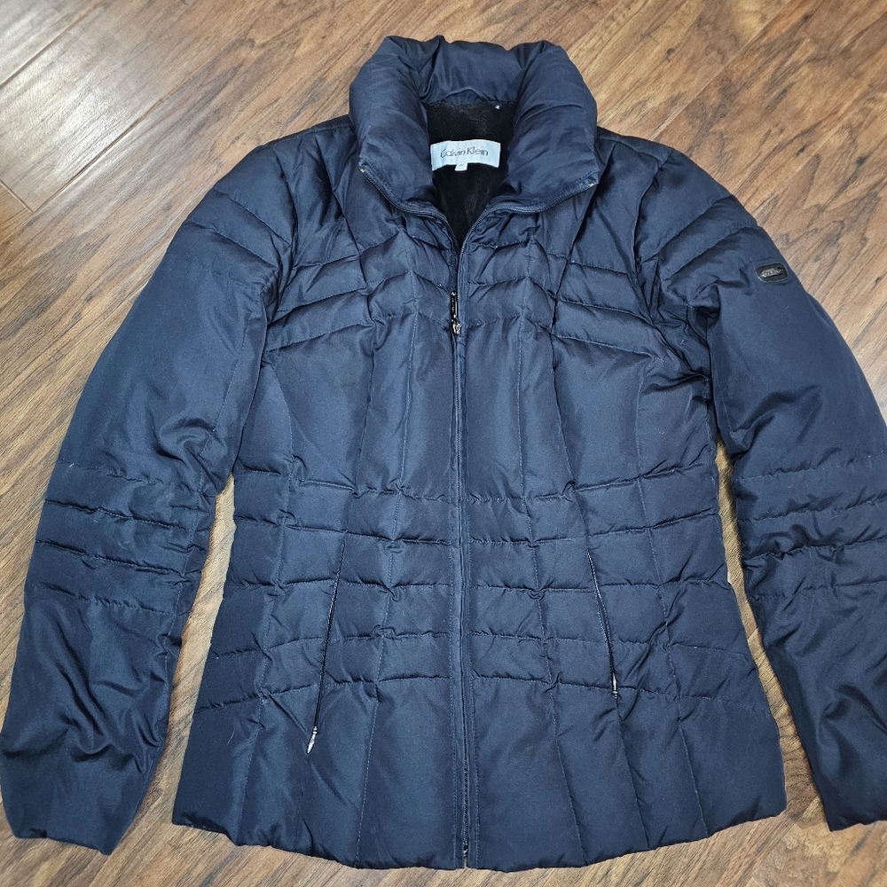 Women's XS Quilted Calvin Klein Puffer Jacket - Navy. Duck Down, Faux Fur Lining